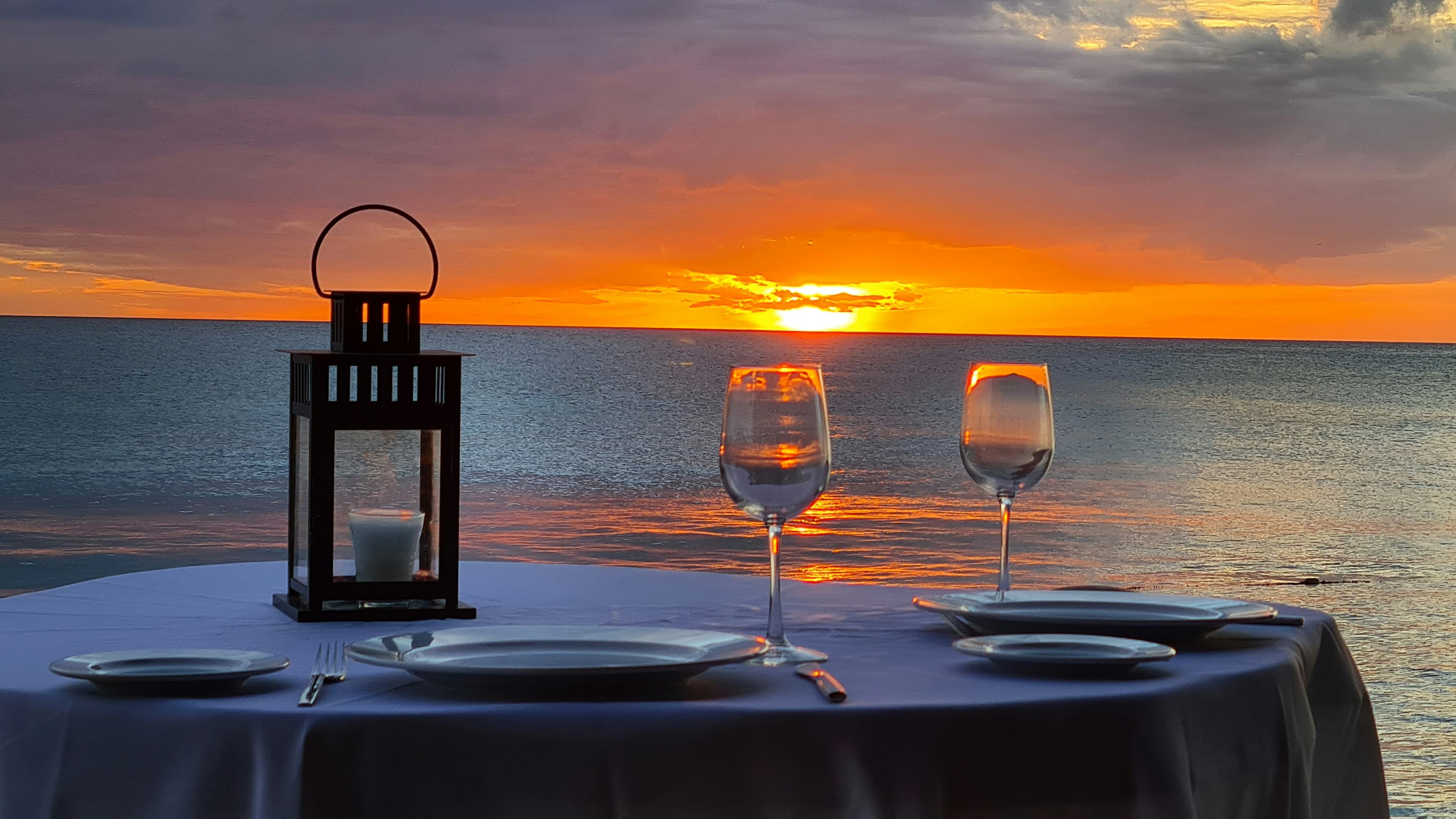 Top 10 Romantic Dinner Spots in Sri Lanka